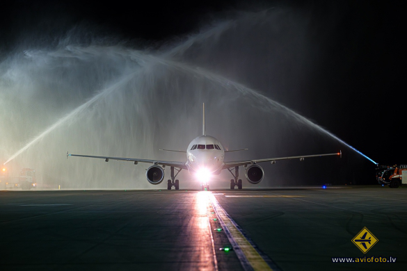 Airbus A321-211(P2F)